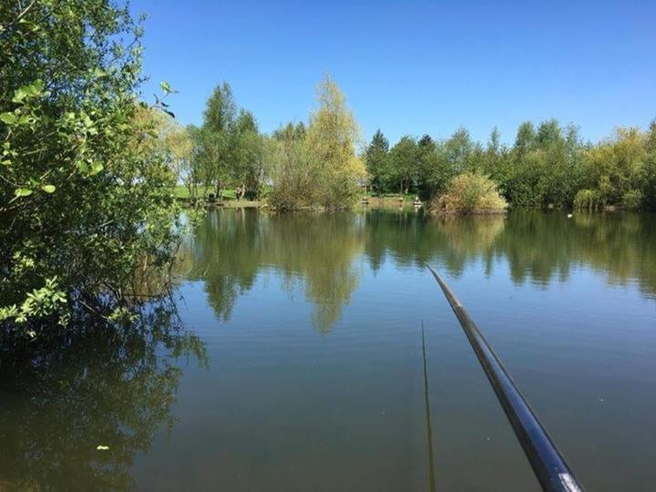 Elton Barn Fishery & Retreat Nottingham Exterior foto